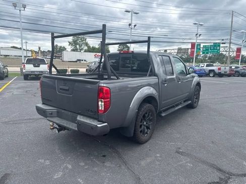 Used 2020 Nissan Frontier SV w/ Midnight Edition Floor Mats AWD/4WD image 7
