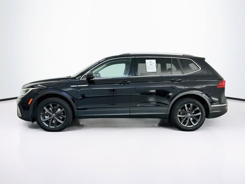 Used 2022 Volkswagen Tiguan SE AWD/4WD image 4