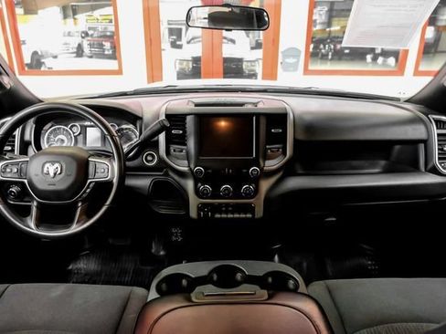 Used 2024 RAM 3500 Tradesman w/ Chrome Appearance Group AWD/4WD image 16