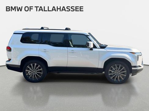 Used 2025 Lexus GX 550 w/ Accessory Package (2T) AWD/4WD image 5