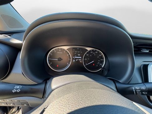 New 2025 Nissan Kicks Play S image 11
