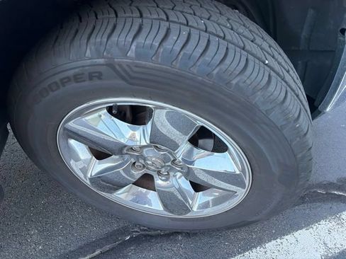 Used 2018 RAM 1500 Big Horn AWD/4WD image 9