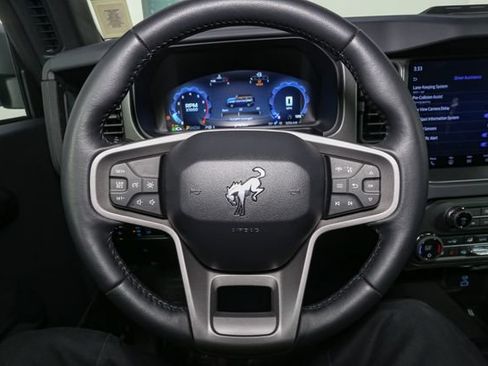 Used 2025 Ford Bronco Badlands w/ Sasquatch Package AWD/4WD image 27
