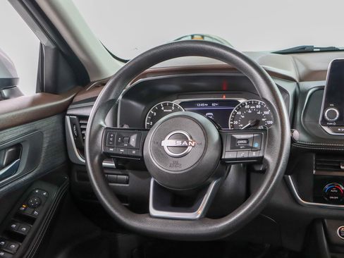 Used 2023 Nissan Rogue SV FWD image 12