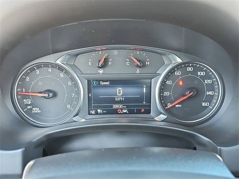 Certified 2024 GMC Terrain SLE w/ Driver Convenience Package image 9