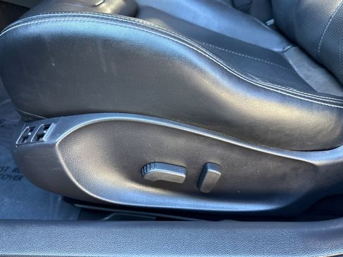 Used 2012 INFINITI G37 x w/ Premium Pkg image 13