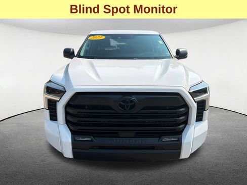 Used 2023 Toyota Tundra SR5 w/ SR5 Convenience Package AWD/4WD image 4