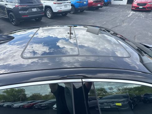 Used 2023 Chevrolet Malibu LT FWD image 9