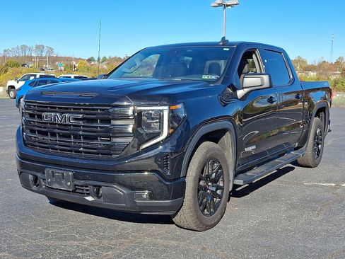 Used 2022 GMC Sierra 1500 Elevation w/ LPO, Elevation Black Package image 3