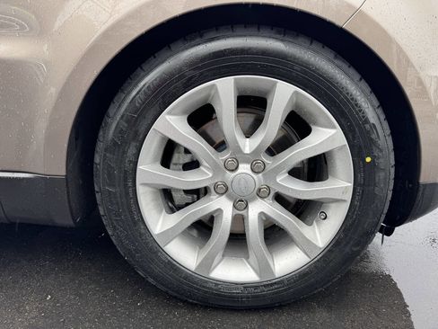 Used 2017 Land Rover Range Rover Sport HSE image 24