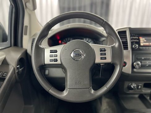 Used 2014 Nissan Xterra S image 27