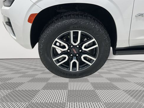 Used 2023 GMC Yukon XL AT4 w/ AT4 Premium Plus Package image 29