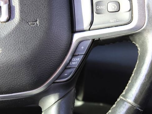 Used 2019 RAM 1500 Laramie AWD/4WD image 22