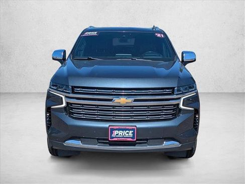 Used 2021 Chevrolet Suburban Premier w/ Premium Package AWD/4WD image 2