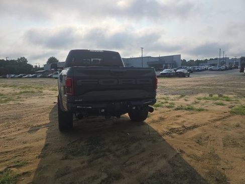 Used 2020 Ford F150 Raptor w/ Equipment Group 802A Luxury AWD/4WD image 7