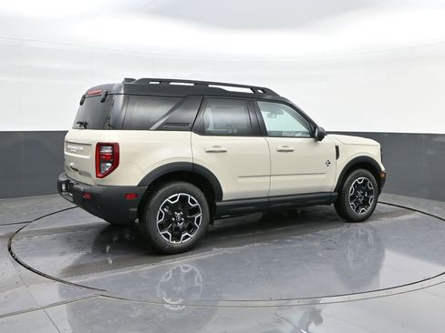 New 2025 Ford Bronco Sport Outer Banks w/ Outer Banks Tech Package+ image 15
