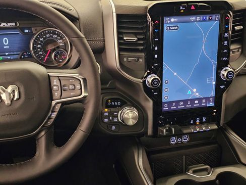 New 2026 RAM 1500 Laramie AWD/4WD image 18