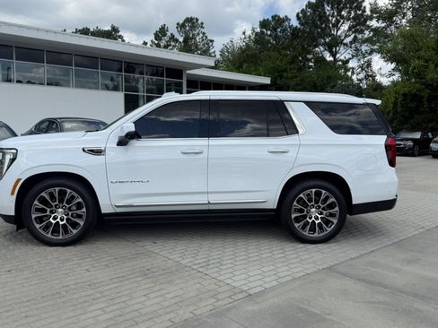 Used 2026 GMC Yukon Denali w/ Denali Reserve Package RWD image 3
