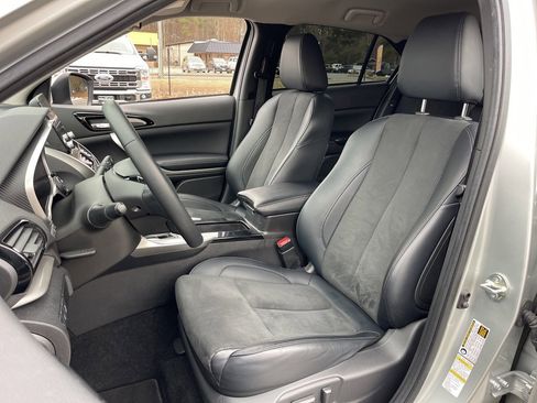 Used 2024 Mitsubishi Eclipse Cross SE image 18