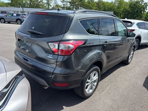 Used 2018 Ford Escape SE AWD/4WD image 5