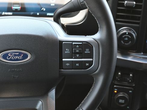 Used 2025 Ford F350 Lariat w/ Lariat Ultimate Package AWD/4WD image 19