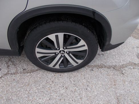 Used 2024 Mitsubishi Outlander Sport AWD image 17