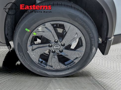 New 2026 Nissan Rogue SV AWD/4WD image 27