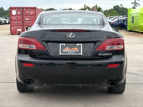 Used 2011 Lexus IS 250C w/ Luxury Pkg RWD image 4