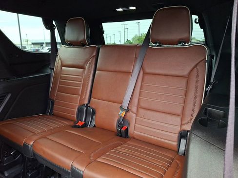 Used 2023 GMC Yukon Denali Ultimate w/ LPO, Floor Liner Package AWD/4WD image 11