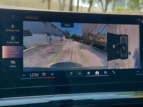 Used 2024 BMW 530i image 30