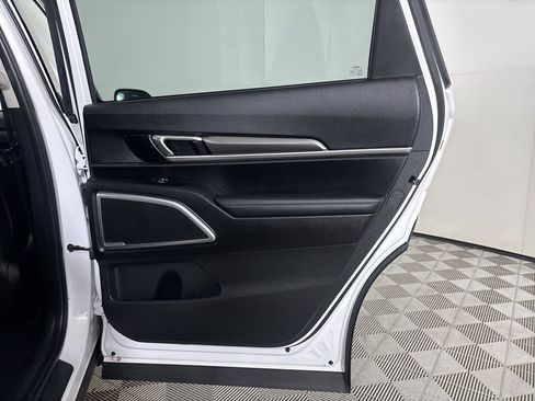 Used 2023 Kia Telluride S w/ S Sunroof Package image 24
