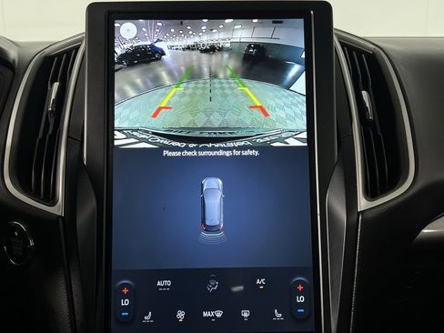 Used 2024 Ford Edge SEL w/ Convenience Package image 18