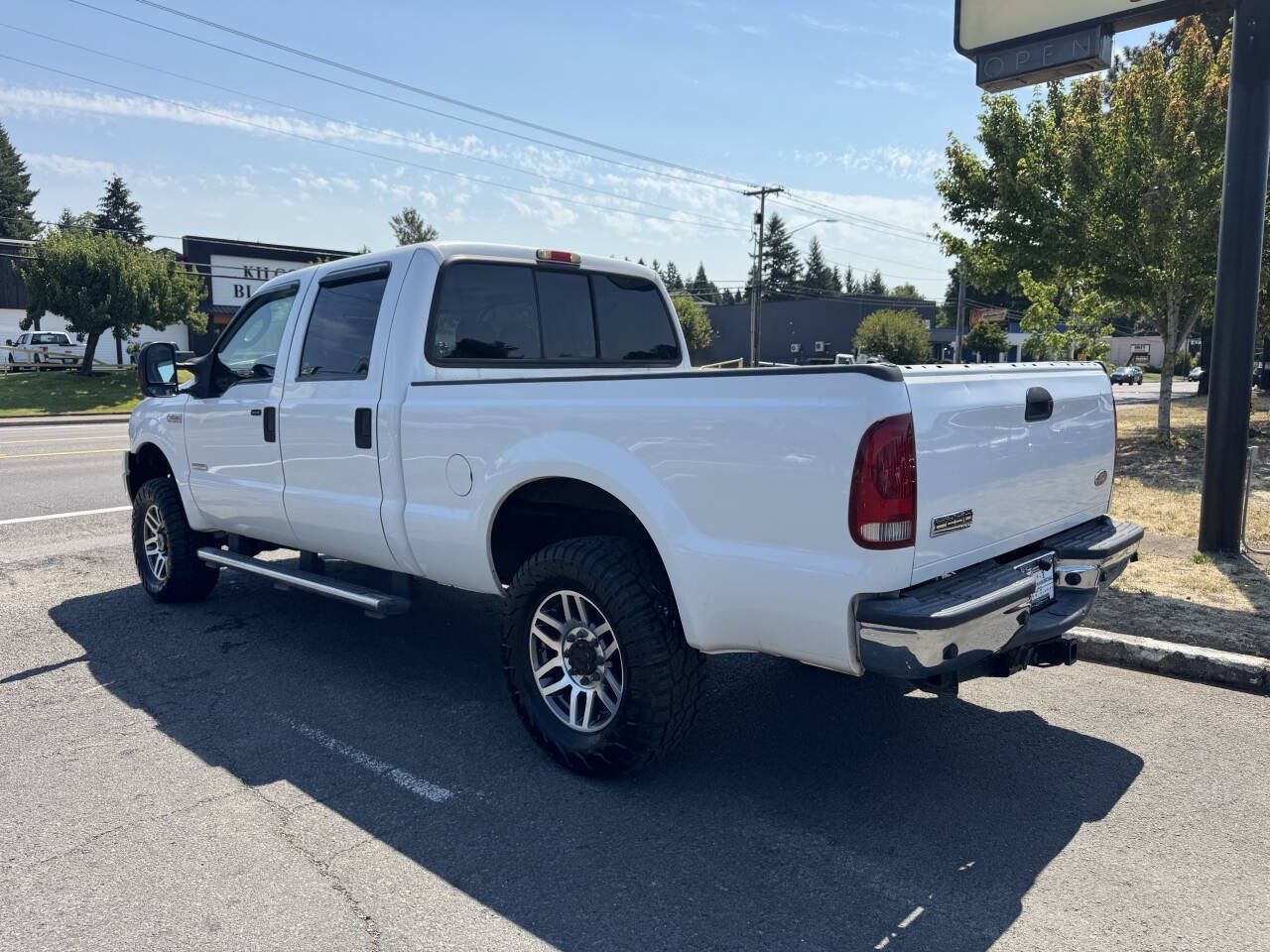 Used 2005 Ford F250 Lariat AWD/4WD image 4