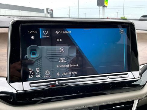 Used 2024 Volkswagen Atlas SE FWD image 33