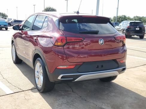 Used 2023 Buick Encore GX Preferred w/ Cold Weather Comfort Package FWD image 4