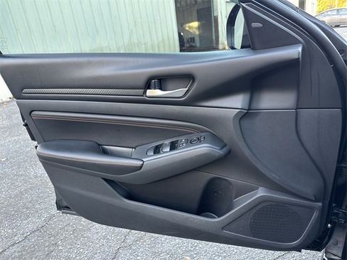 Used 2021 Nissan Altima 2.5 SR image 24