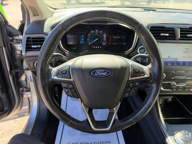 Used 2020 Ford Fusion SE w/ Equipment Group 151A FWD image 31