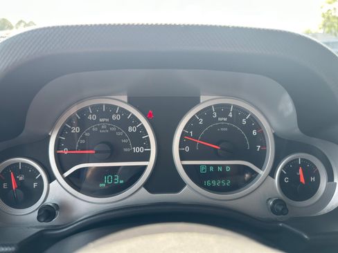 Used 2010 Jeep Wrangler Unlimited Sport AWD/4WD image 20