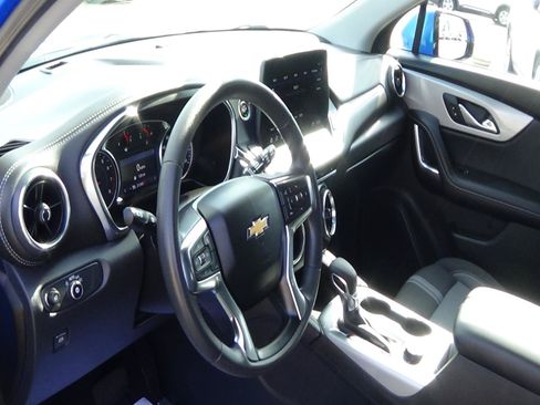 Used 2025 Chevrolet Blazer LT FWD image 14