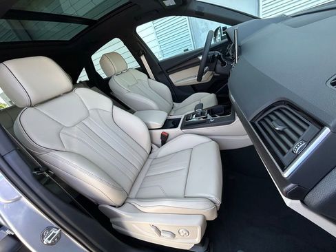 Used 2025 Audi Q5 2.0T Premium Plus w/ Premium Plus Package image 49