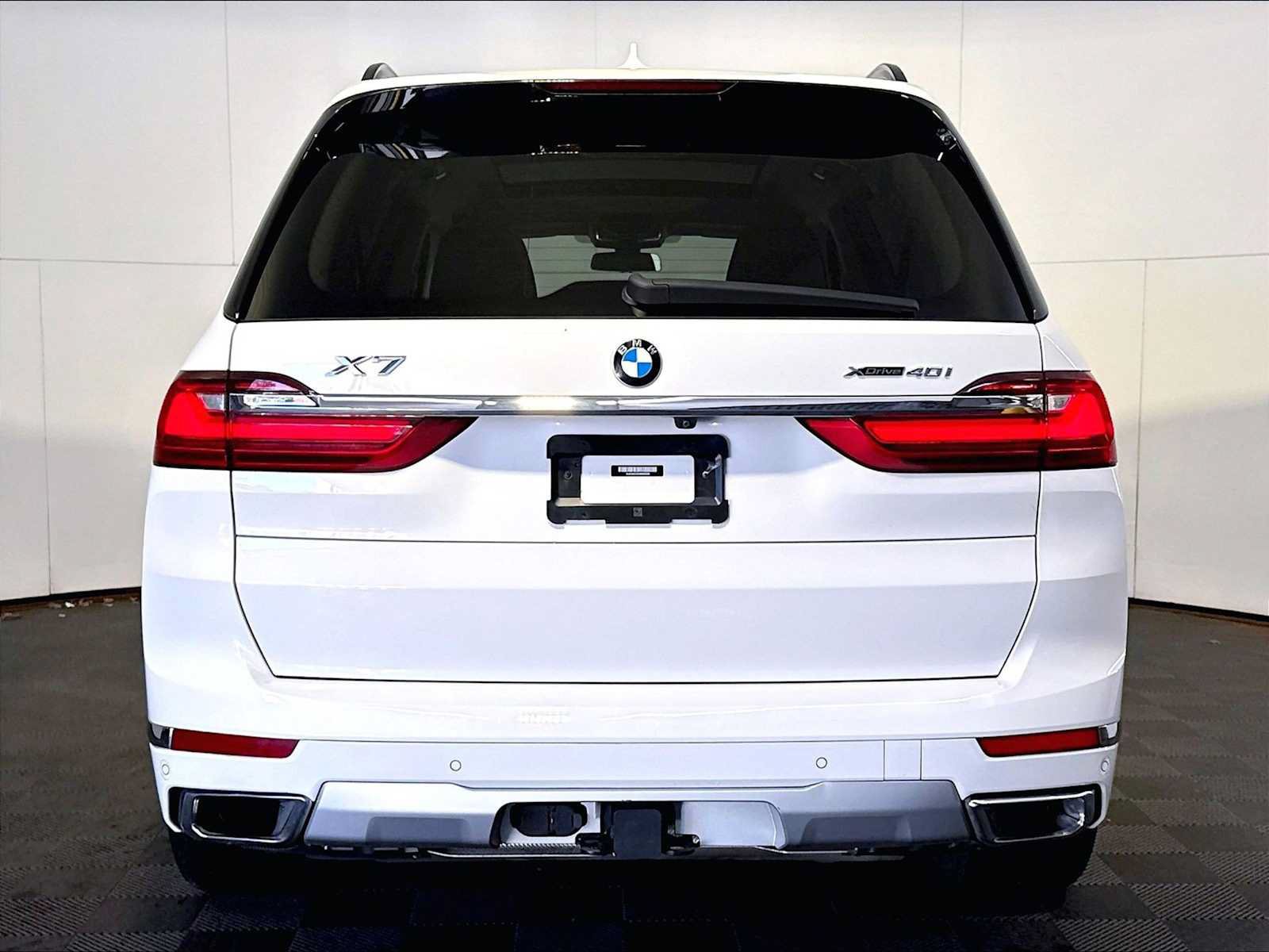 Used 2022 BMW X7 xDrive40i w/ Premium Package AWD/4WD image 6