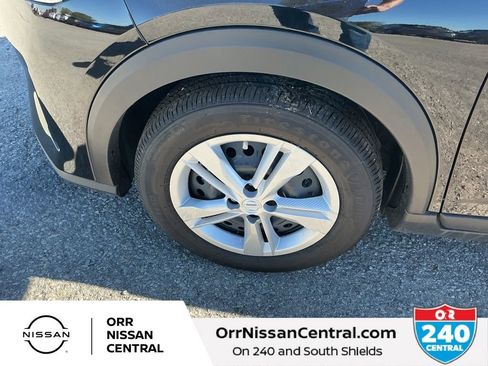 New 2025 Nissan Kicks Play S image 9