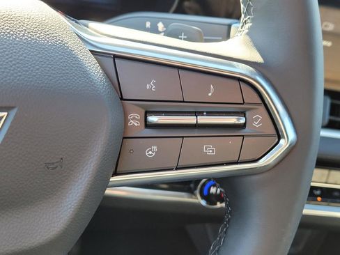 New 2026 Chevrolet Equinox LT w/ Convenience Package II image 23