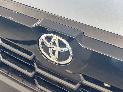Used 2026 Toyota Corolla Cross XLE w/ Convenience Package AWD/4WD image 9