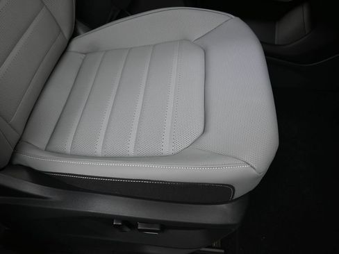 New 2026 Volkswagen Atlas Cross Sport SEL R-Line AWD/4WD image 12