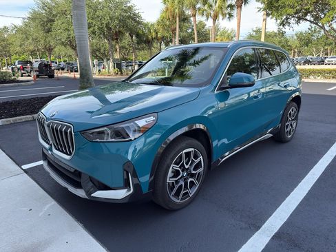 Used 2025 BMW X1 xDrive28i AWD/4WD image 2