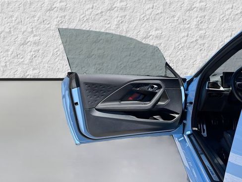 Used 2024 BMW M2 image 21