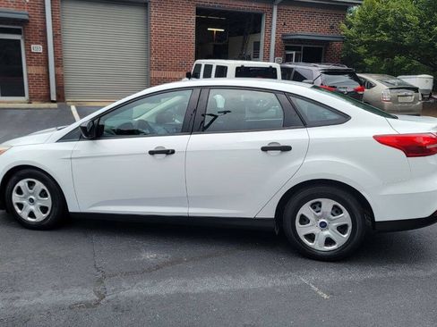 Used 2017 Ford Focus S FWD image 8