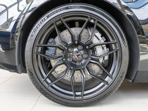 Used 2025 Chevrolet Corvette Z06 w/ Z07 Performance Package RWD image 15