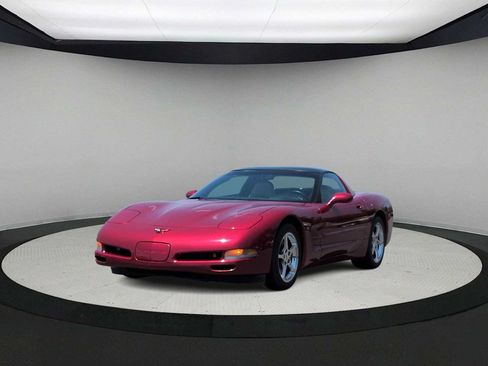 Used 2002 Chevrolet Corvette Coupe w/ Preferred Equipment Group2 RWD image 4